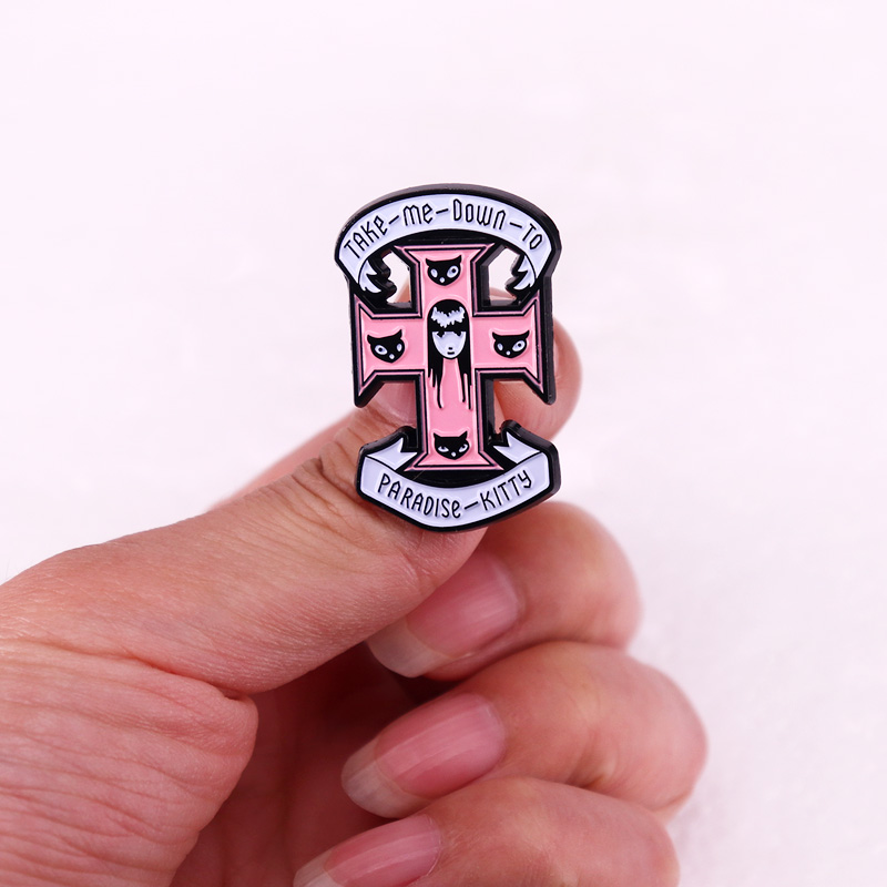 Pin de esmalte con insignia de - Paradise Jewelry & Watches Llc Miami reseña y precio